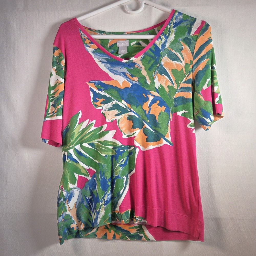 Chico's Pink Tropical Leaf Print V-Neck Short Sleeve Top Size 1 Medium Coastal